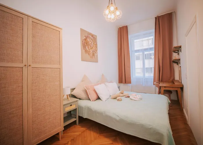 Room4art L1 Hauptbahnhof Apartman